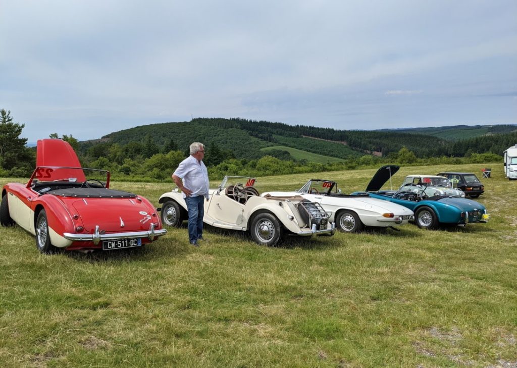 Les équipages du Creusekistan Classic 2021 sont passés par le Suc au May (19)